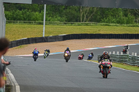 enduro-digital-images;event-digital-images;eventdigitalimages;mallory-park;mallory-park-photographs;mallory-park-trackday;mallory-park-trackday-photographs;no-limits-trackdays;peter-wileman-photography;racing-digital-images;trackday-digital-images;trackday-photos